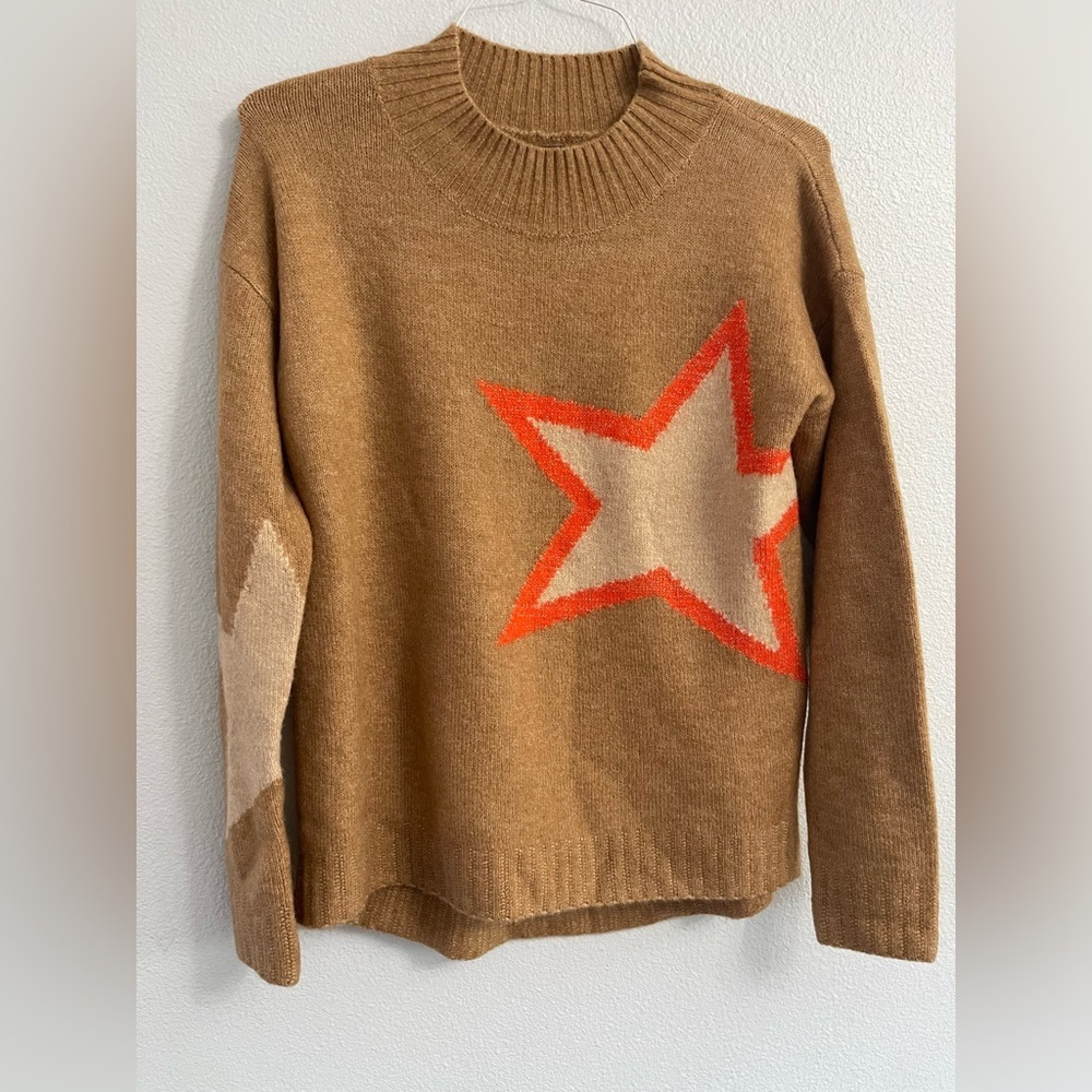 Love Token Star Pullover Beige Sweater Size Medium - Picture 2 of 9